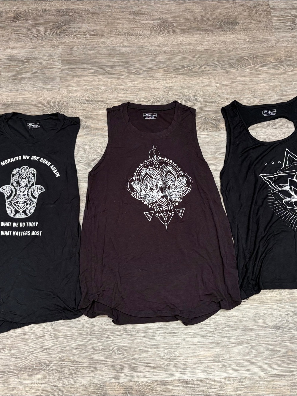 Lot Of 3 MIKEN FLOW Tank Tops Sz Large